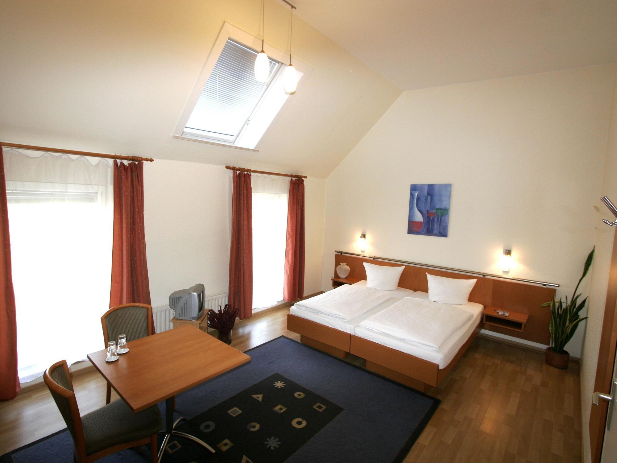 Hotel Pension Arta - Berlin — Photos 1